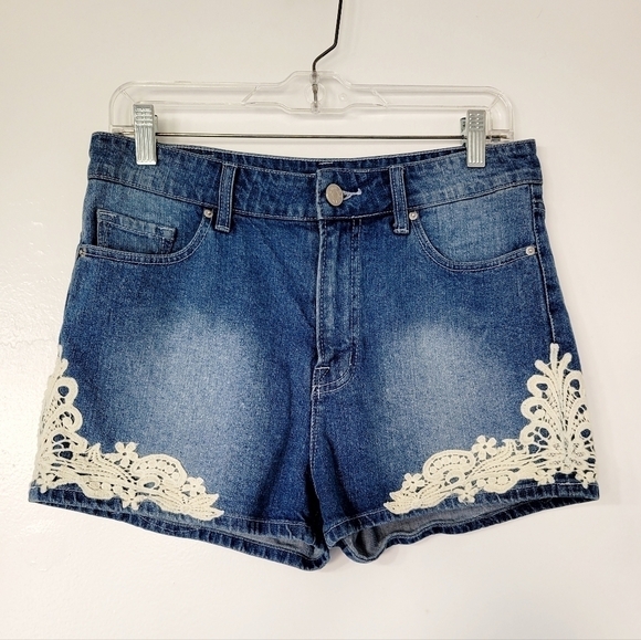 BDG High Rise Erin Embroidered Lace Boho Denim Jean Shorts - Picture 2 of 9